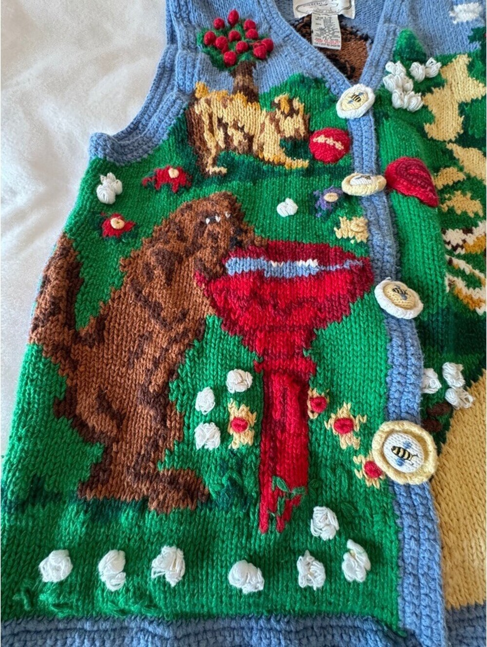Vintage Eagle's Eye Collectibles Large Hand-Knit Vest with Dog and Park Motif - Picture 5 of 9